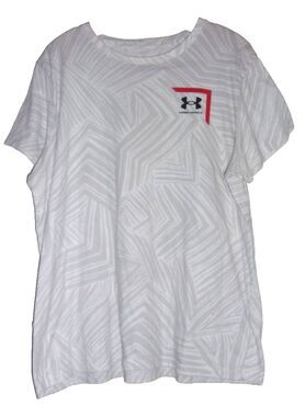 Under Armour T-Shirt Gray White Red Geometric Design Cotton Blend Size XXL Women